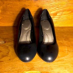 ❤️2 for $20 NWOT Black Pumps Sz 8.5